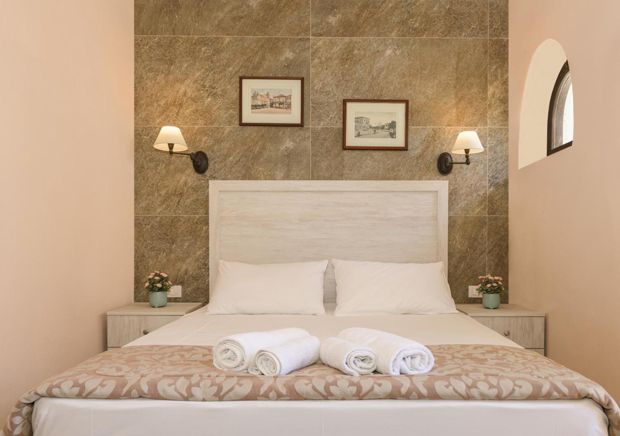 Harmony Hotel Keri エクステリア 写真